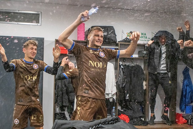 上都明显落 上都明显落